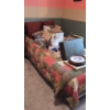 Image 2 : Louisville Home Pickup - Set Of 2 TWIN Size Beds As shown Including Mattress's & Bedding
