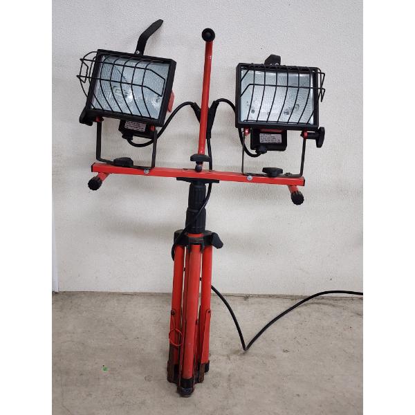 Nice Used Red Shopsource Halogen Work Light in Working Condition ~ MODEL NO. XG-E229796