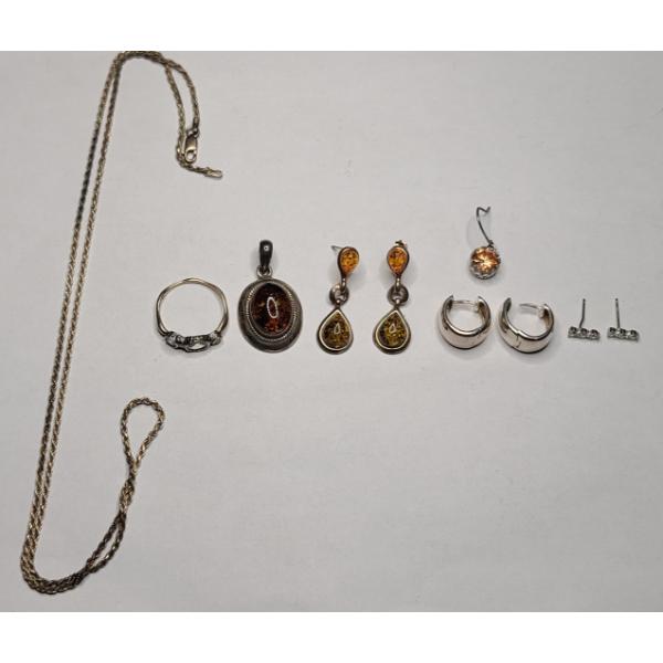 Assorted Collection Of Sterling Silver Jewelry - Total Weight: 26.6g