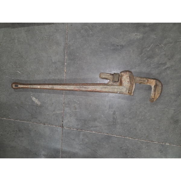 48" Pipe Wrench