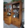 Image 4 : Fantastic 3 Pc Set - Solid Oak LR Cabinet Set With Center Slide Out Bar - Superb