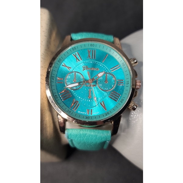 Women's Geneva Quartz Movement Teal Watch *Untested*