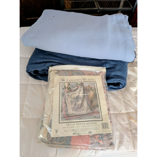 New Storage Cube Set, New Green King Sheets, Queen Navy Blue Electric Blanket & More!