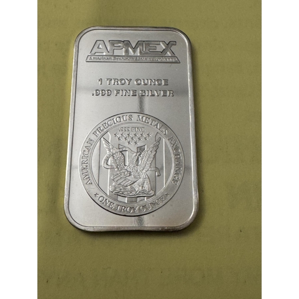  Beautiful APMEX One Troy Ounce .999 Fine Silver Bar - Mint Condition