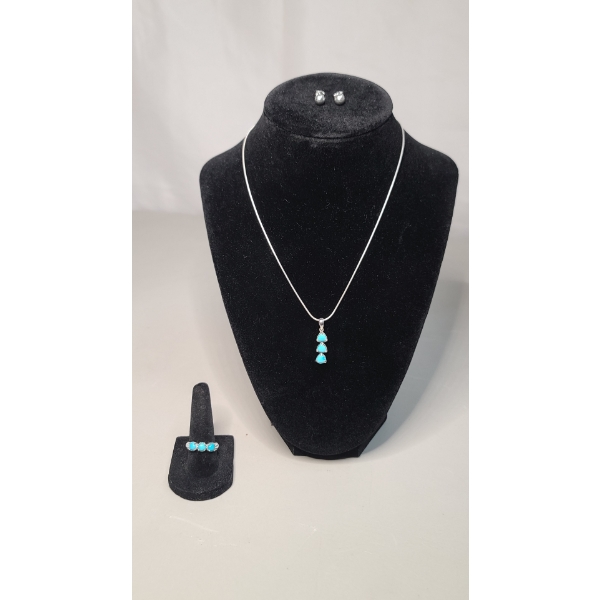 Women's Sterling Silver 16" Necklace, Size 7 Ring & Earrings Set - Total Weight: 7.7g