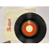 Image 5 : 3 Small Records - Robert Plant Heaven Knows - Bryan Adams - Cuts Like A knife - Scandal Ft. 