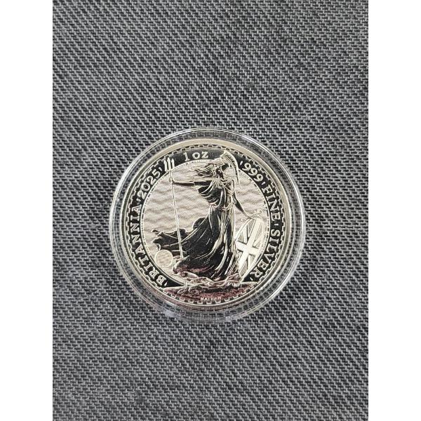 2025 1 Oz 999 Fine Silver Britannia in Capsule