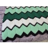 Image 3 : PICKUP IN NORTHFIELD - Exceptional Green Zig Zag Design Hand Knitted Quilt 53" x 45" 