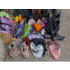 Image 2 : Latex Masks, Animated Outdoor Decor & More