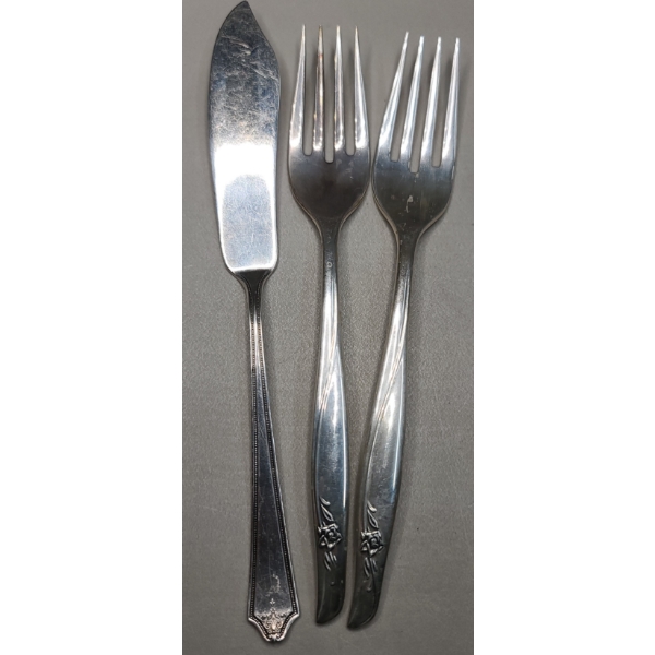 (3) Pcs Of Sterling Silverware - Total Weight: 105.2g