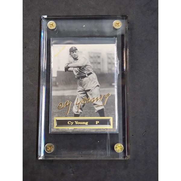 RARE 1993 Cy Young Spectrum 24K Gold Signature Baseball Card #1047/5000