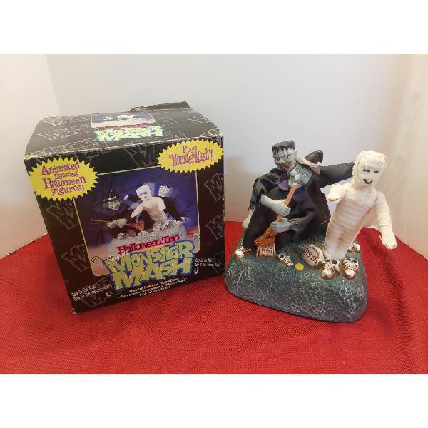 Vintage In Box - Moster Mash Animated Display / Toy