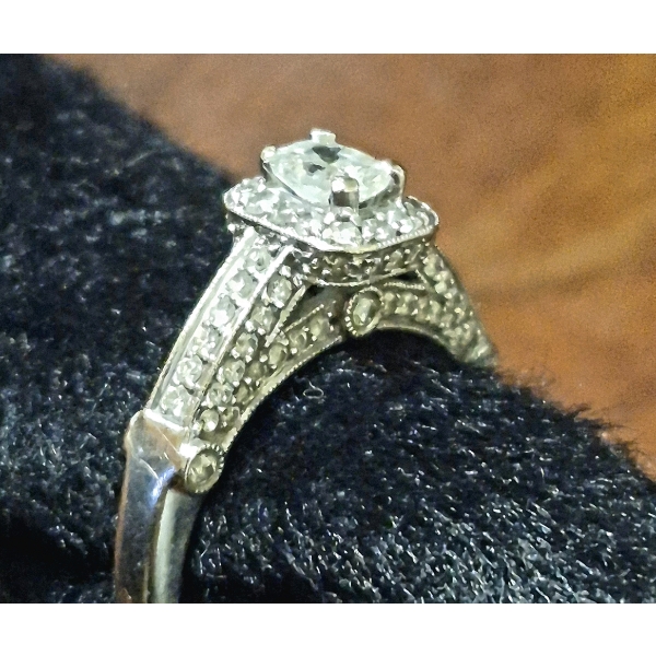 Gorgeous Sz 7.25 14K WG Ladies Diamond Ring 3.5mm x 5mm Main Stone - 55+Total Diamonds 4.6 Grams