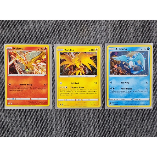 Moltres, Zapdos & Articuno Lot of Three Holo Rare Pokemon Trading Cards - 2020