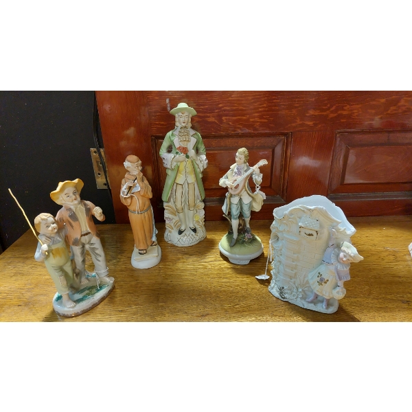 1st Grouping Of Vintage Porcelain Figurines In Old World Style - All In Perfect Condition.  See Pics