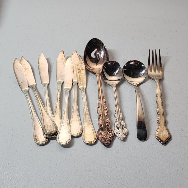 Lot of Assorted Silver-Plated Flatware/Serving Utensils Total Weight: 391.6g
