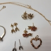 Image 4 : Lot of Assorted 14K Gold Jewelry: Earring Pairs, Rings, Scrap Chains - TW: 7.2g