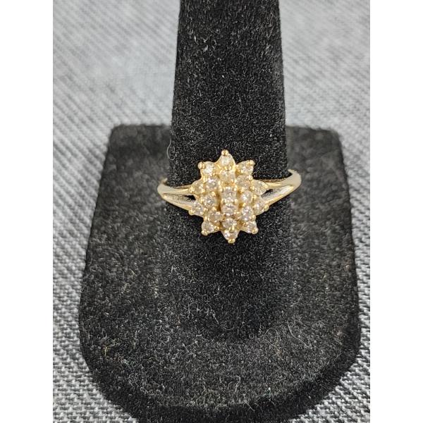 Incredible 14KP Diamond Ring Weighing 3.3 Grams - Size 7.5
