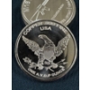 Image 2 : M-16 Military Rifle .999 Fine Copper Troy Ounce Coin - Mint Condition - Exceptional Coin
