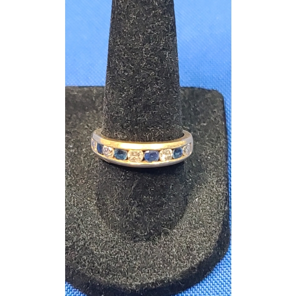 Women's 14K Gold Ring With Blue & White Stones -Size 8 - Weight: 3.6g