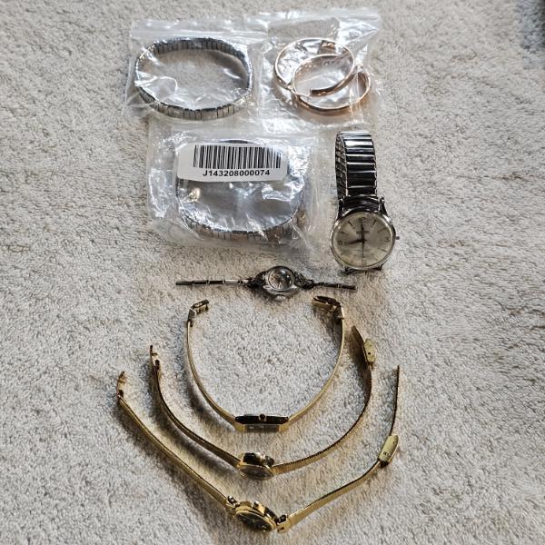 Lot of Vintage Watches and Jewelry Items