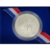 Image 4 : 1986 Liberty Half Dollar and 1986 Liberty 90% Silver Dollar - With Display and COA