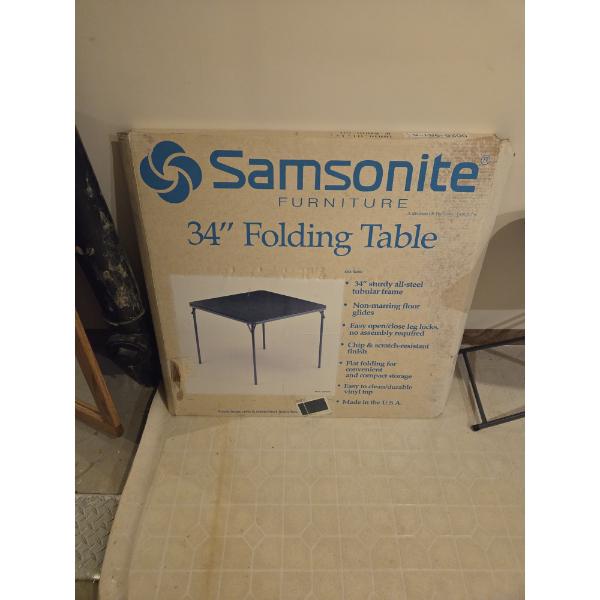 2 Folding Tables & 2 Folding Chairs Great Condition