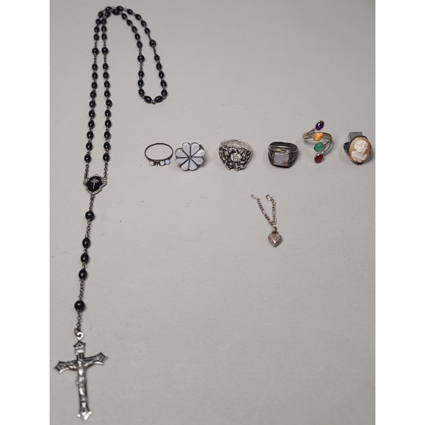 Assorted Lot Of Sterling Silver Jewelry Pieces - Total Weight: 42.3g