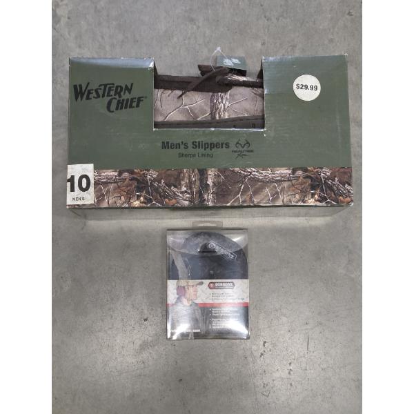 New In Box- Realtree Size 10 Mens Sherpa Lined Slippers And Ear Muffs