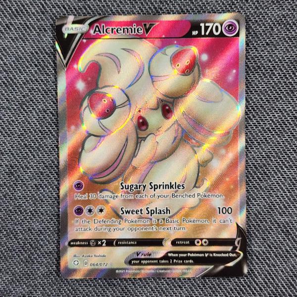 Alcremie V 064/072 Holo Rare Pokemon Trading Card