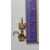 Image 4 : Set Of 14K Yellow Gold Huggie Hoop Earrings & 14K Gold Cat Pendant - Total Weight: 1.7g