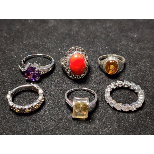 Lovely Sterling Silver Rings Including A Stunning Amber Stone Ring Weighing Total of 22.4 Grams