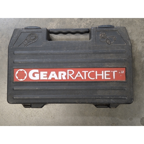 Napa 71 Piece Gear Ratchet Set In Hard Case
