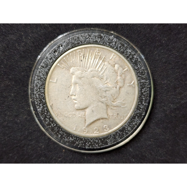 1923-S United States Silver Peace Dollar ~ In Great Condition & In Capsule