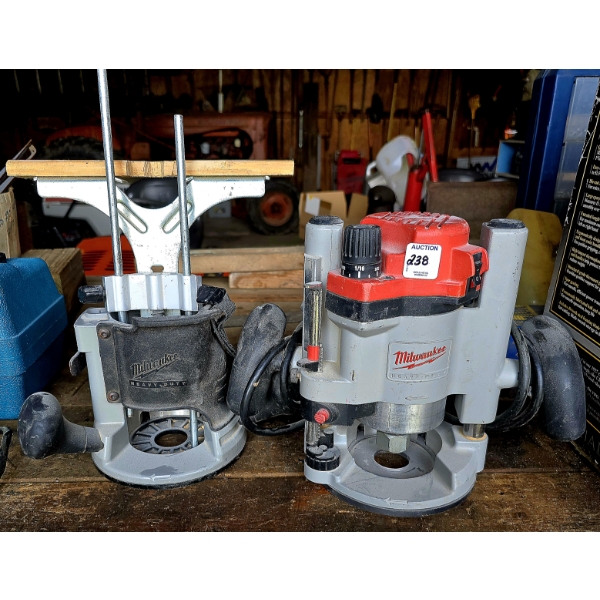 Milwaukee Router on Plunge Base with Static Base Included