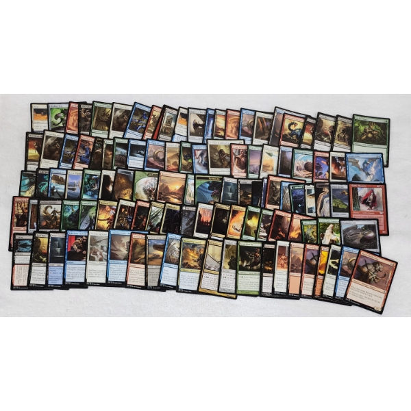 Large Collection of Over 100 Assorted Magic The Gathering MTG Trading Cards 