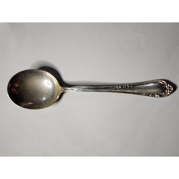 Reed & Barton Sterling Silver Spoon With Stunning Dancing Flowers Design Weighing 40 Grams