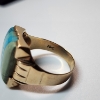Image 4 : Stunning Vintage 10K Yellow Gold & Large Turquoise Stone Ring - Size 11 - Total Weight: 5.9g