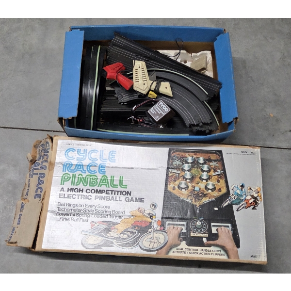 Vintage 1977 Cycle Race Pinball Machine Game And Tyco Race Track With Controllers