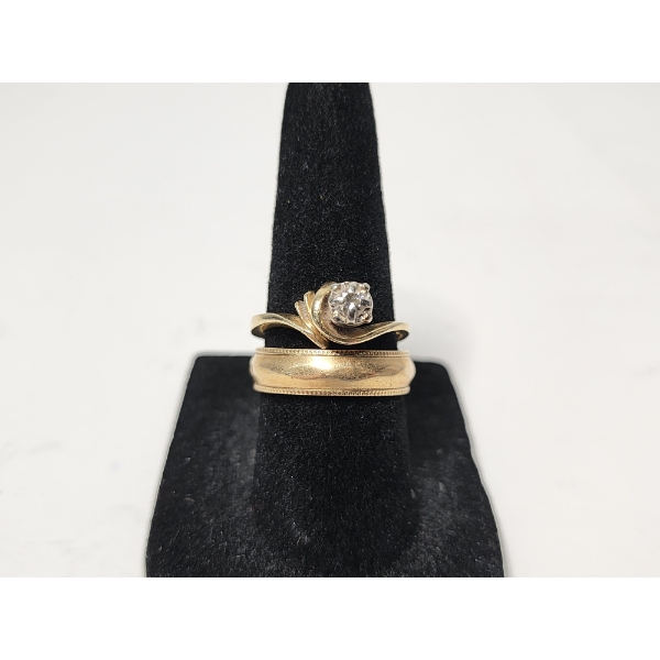 2 - 14K Gold Rings Size 6 and 6.5 Total Weight: 7.8g