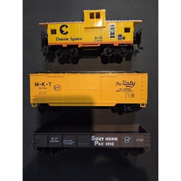 Three Ho Scale Train Cars In Great Shape!