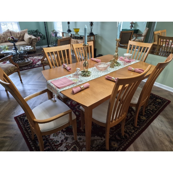 PICKUP IN NORTHFIELD - Fantastic Solid Hardwood Dining Room Table & 6 Chairs Includes Two 20" Leaves