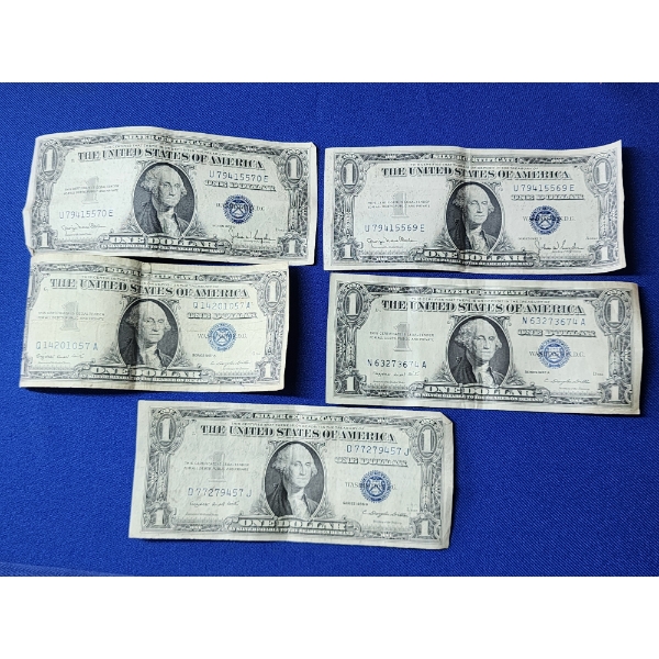 x5 United States $1 Blue Seal Silver Certificates: Series: 1935-D, 1935-D, 1957-A, 1957-A, 1935-G