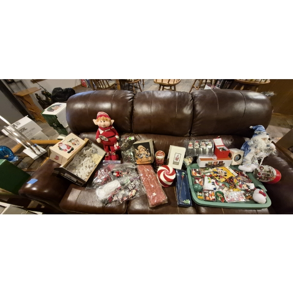 Christmas Decor Or Novelty Items As Shown - See Pics