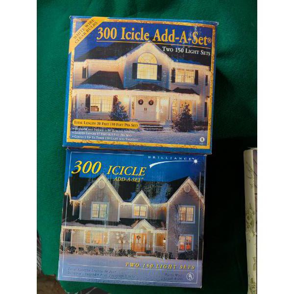 5 Brand New Light Sets In The Package, And A Bag Of Mulicolor Lights