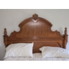 Image 2 : Quarter Sawn Oak Queen Bed with Sleep Number Bed and Adjustable, Vibrating Base