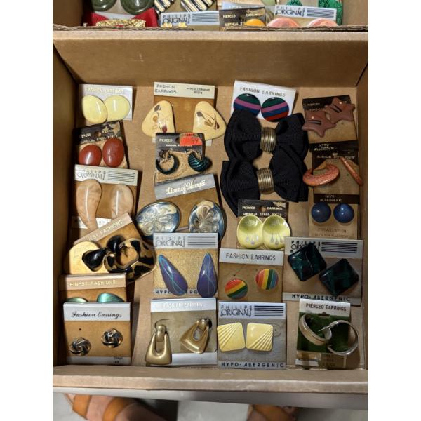 Costume Jewelry- Earrings in Cases - Beautiful Pieces! 