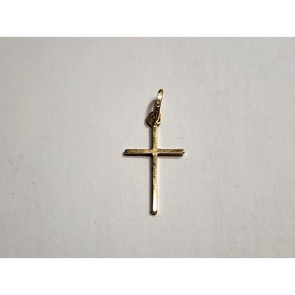 18K Yellow Gold Cross Pendant TW: 0.5g