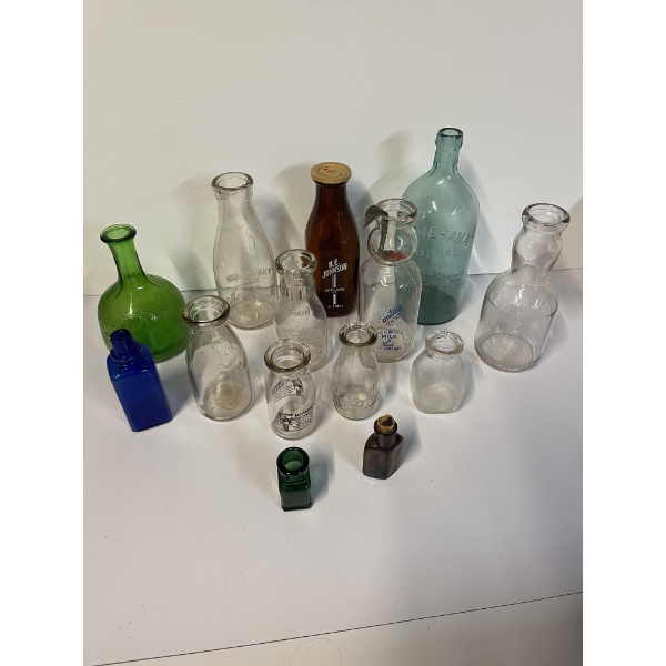 Miscellaneous Glassware - Set of 14 Glass containers - Includes milk bottles - H.E. Johnson bottle 