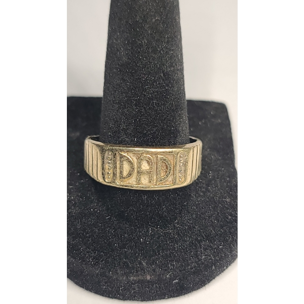 Men's 10K Yellow Gold "Dad" Ring - Size 10.5 - Weight: 2.7g